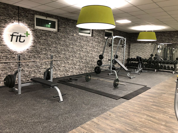 fitplus_Fitnessstudio Huelben Krafttraining_1